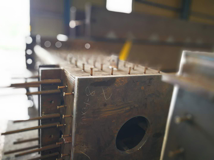 圓柱、箱型柱、十字形柱