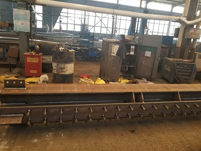 圓柱、箱型柱、十字形柱