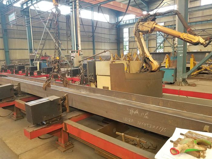 圓柱、箱型柱、十字形柱